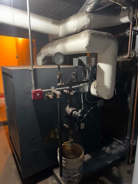 More Photos Of 300 N 8th St, Brooklyn Apartments For Sale