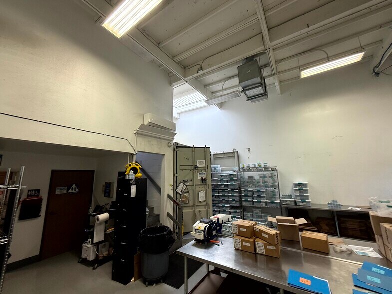 More Photos Of 1447 Santa Fe Ave, Long Beach Manufacturing For Sale