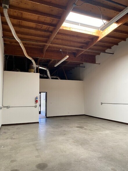 More Photos Of 3201 Corte Malpaso, Camarillo Warehouse For Sale