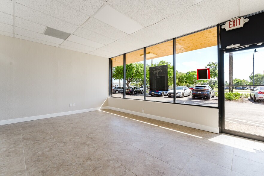 More Photos Of 159-199 W Hillsboro Blvd, Deerfield Beach Unknown For Lease
