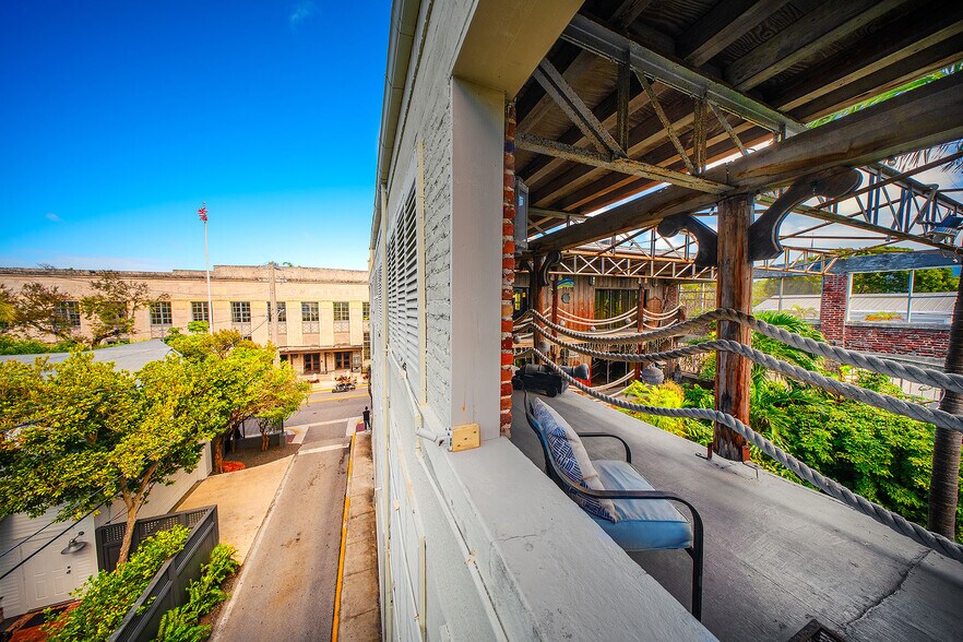 More Photos Of 314 Simonton St, Key West Flex For Sale