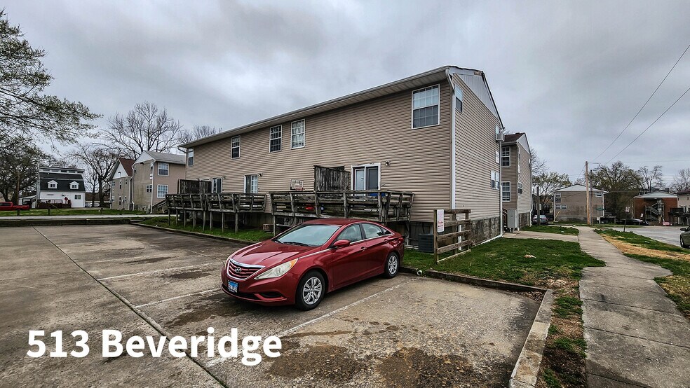 More Photos Of 600 S Washington St, Carbondale Apartments For Sale