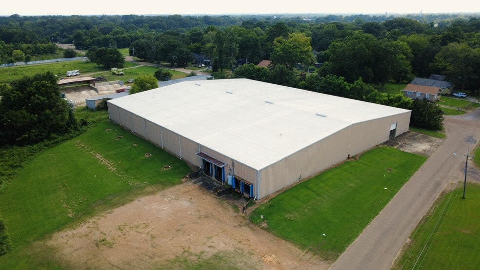 More Photos Of 512 Matthews Dr, Canton Manufacturing For Lease