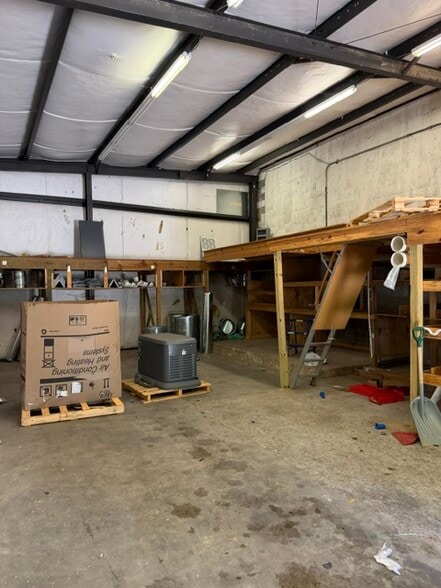 More Photos Of 152 Homochitto St, Natchez Light Manufacturing For Lease