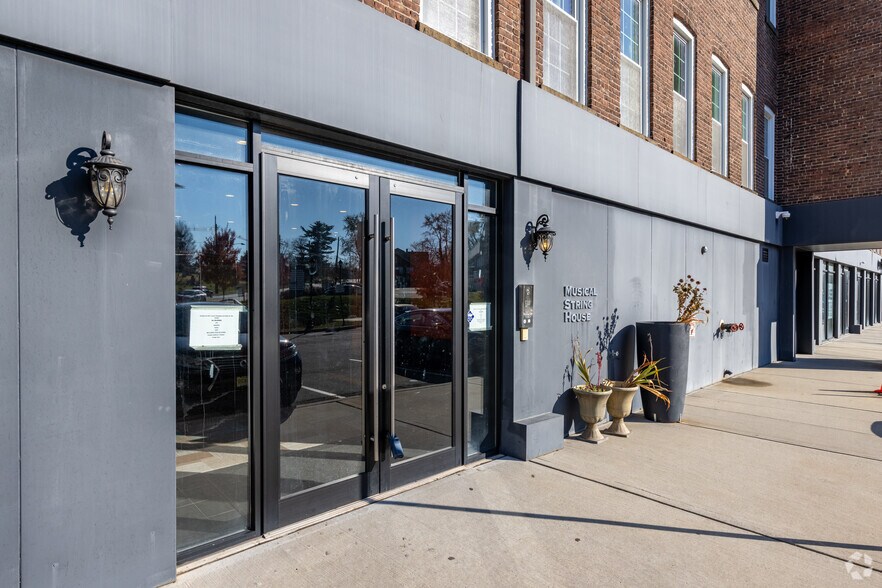 More Photos Of 120 Georges Rd, New Brunswick Apartments For Sale