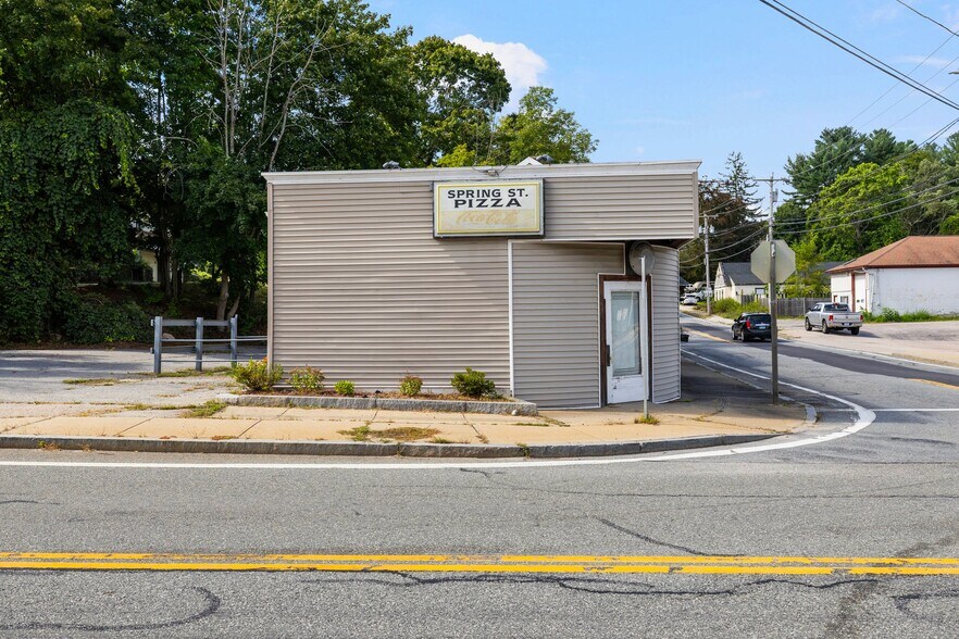 More Photos Of 1 Spring St, Hope Valley Restaurant For Sale