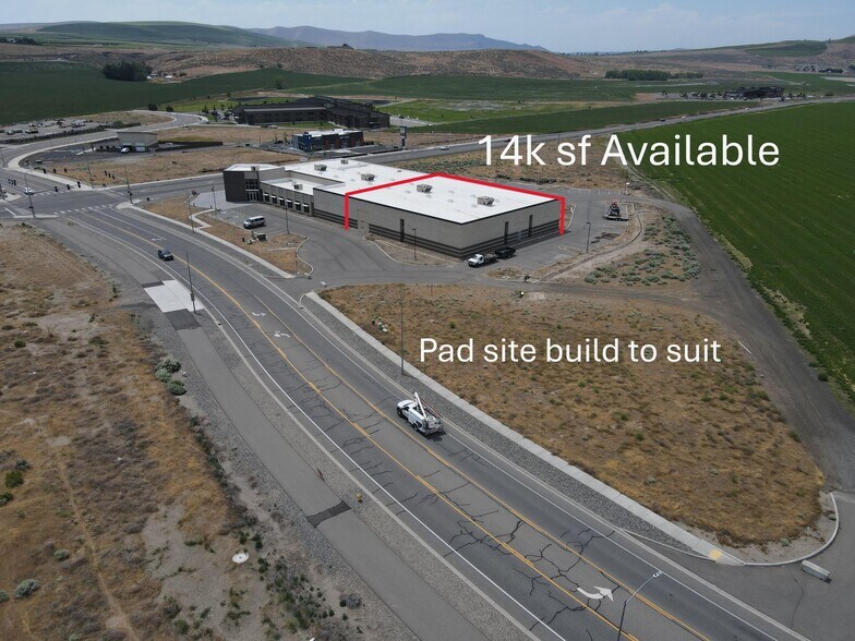 More Photos Of 2943 Belmont, West Richland Distribution For Lease