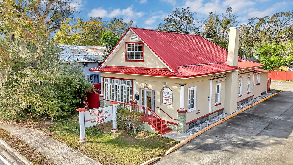 Primary Photo Of 1007 Emmett St, Kissimmee Medical For Sale