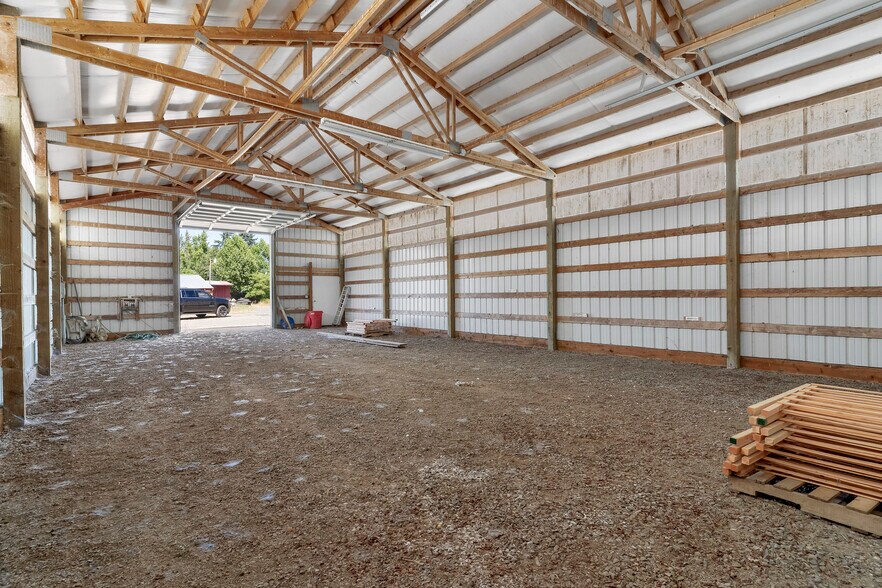 More Photos Of 6494 Windsor Island Rd N, Keizer Manufacturing For Lease