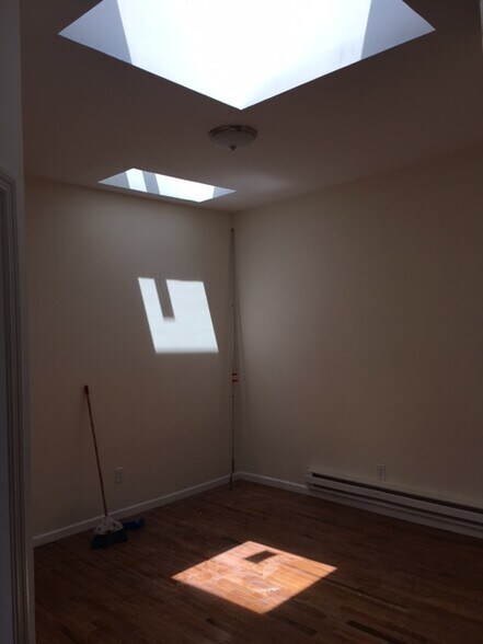 More Photos Of 291 Pennsylvania Ave, Brooklyn Storefront Retail Residential For Sale