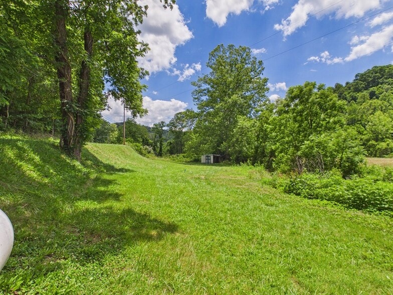 More Photos Of 2071 Mattie Rd, Louisa Religious Facility For Sale
