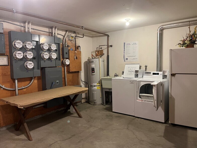 More Photos Of 2707 W Jameson St, Seattle Apartments For Sale
