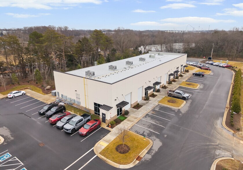 More Photos Of 10420-10440 John Price Rd, Charlotte Light Manufacturing For Sale