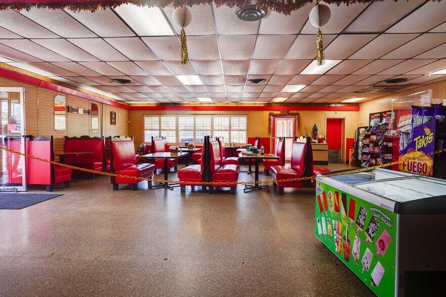 More Photos Of 411 National Hwy, Thomasville Hotel For Sale