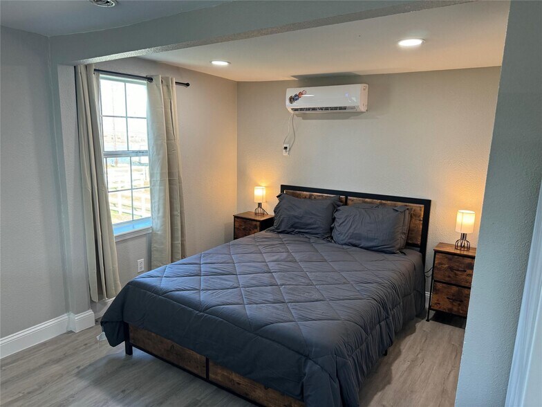 More Photos Of 5202 County Road 469, Brazoria Apartments For Sale