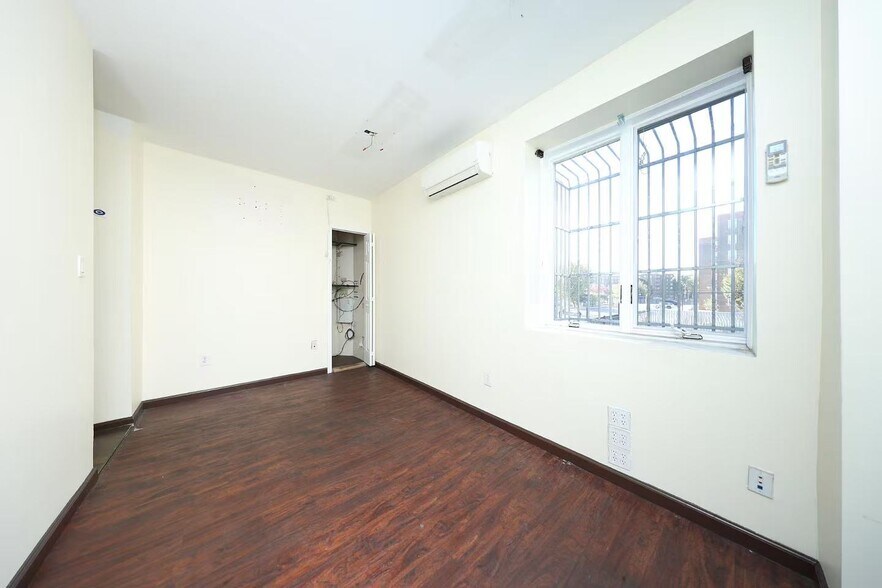 More Photos Of 195 Bush St, Brooklyn Warehouse For Lease