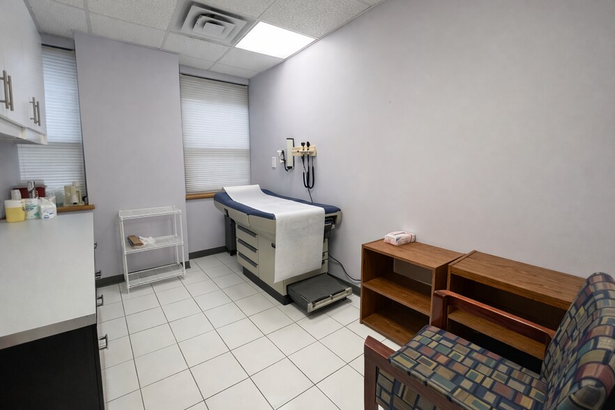 More Photos Of 128-138 Mott St, New York Medical For Sale