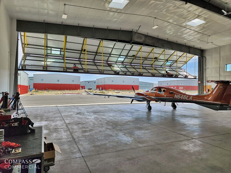 More Photos Of 63205 Gibson Air Rd, Bend Airplane Hangar For Sale
