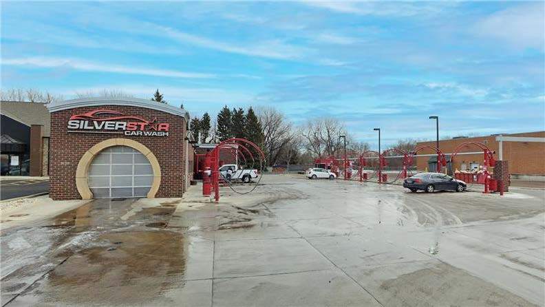 Primary Photo Of 1620 S Sycamore Ave, Sioux Falls Carwash For Sale