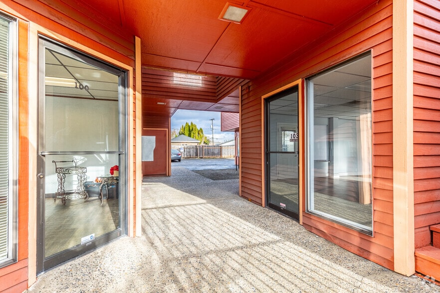 More Photos Of 7025 N Lombard St, Portland Storefront Retail Office For Lease