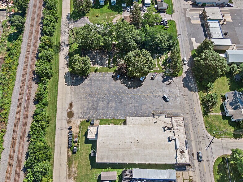 More Photos Of 927 E Railroad St, Sandwich Bowling Alley For Sale