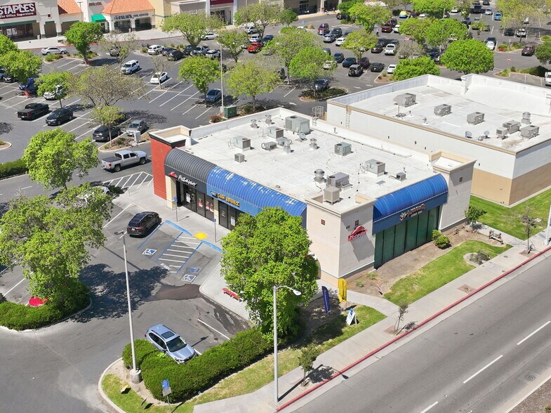 More Photos Of 410 N 11th Ave, Hanford General Retail For Sale