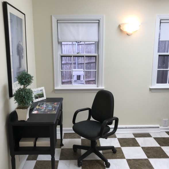 More Photos Of 1707 Concord Pike, Wilmington Storefront Retail Office For Sale