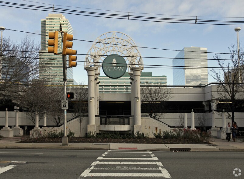 More Photos Of 30 Mall Dr W, Jersey City Unknown For Lease