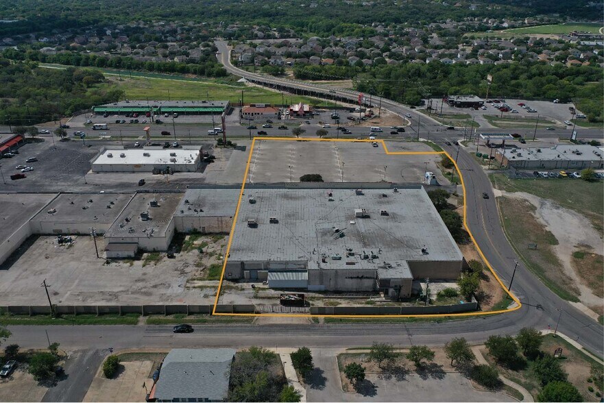 8759 Grissom Rd, San Antonio, TX 78251 Retail