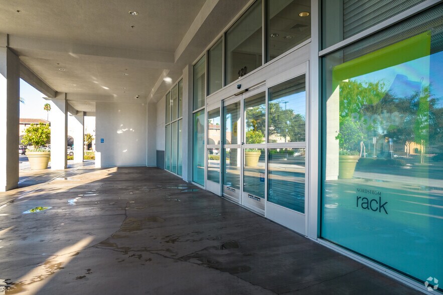 More Photos Of 3505-3659 Central Ave, Riverside Unknown For Lease