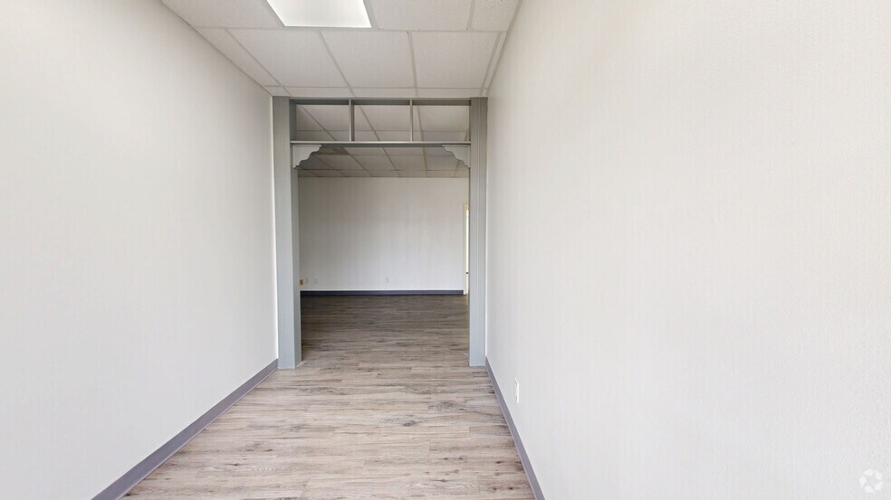 More Photos Of 2500 Central Pky, Houston Unknown For Lease