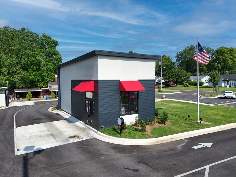More Photos Of 400 S Memorial Dr, Prattville Fast Food For Sale