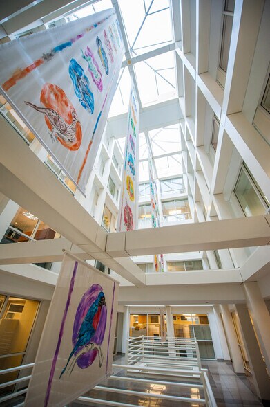 More Photos Of 1717 H St NW, Washington Office For Lease