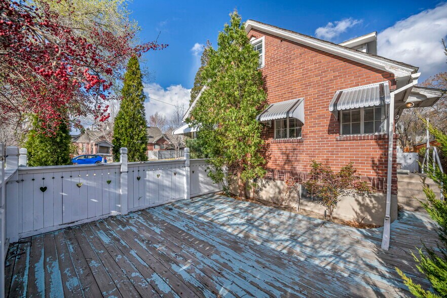 More Photos Of 588 Saint Lawrence Ave, Reno Multifamily For Sale