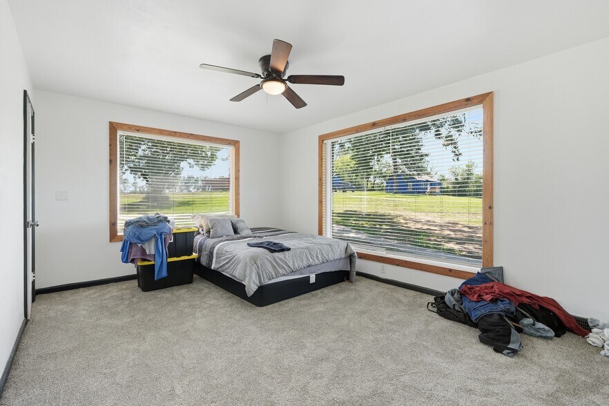 More Photos Of 10907 E 87th St, Raytown Multifamily For Sale