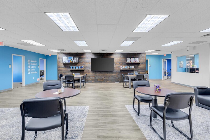 More Photos Of 860 First Ave, King Of Prussia Loft Creative Space For Sale