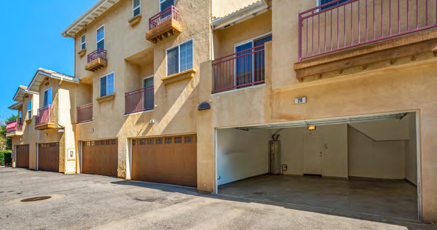 More Photos Of 703 Allegheny Ave, Beaumont Apartments For Sale
