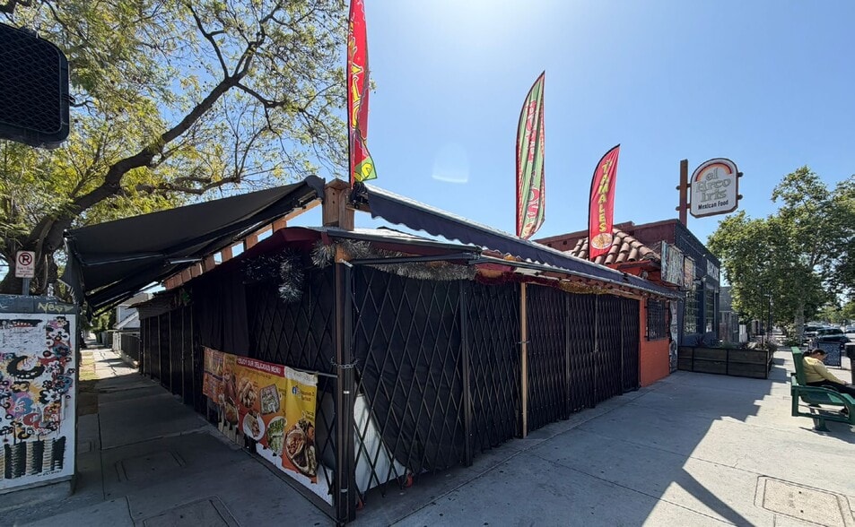 More Photos Of 5690 York Blvd, Los Angeles Office Residential For Sale