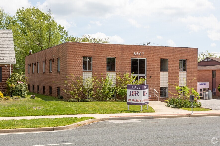 More Photos Of 6607 York Rd, Baltimore Office For Sale