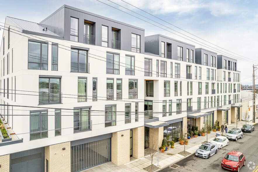 More Photos Of 1905 NW 23rd Ave, Portland Apartments For Lease