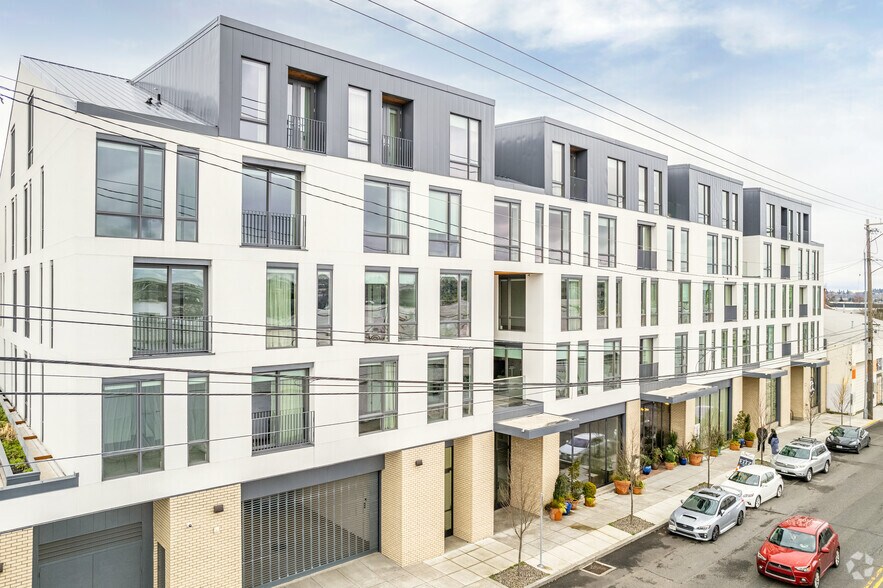 More Photos Of 1905 NW 23rd Ave, Portland Apartments For Lease