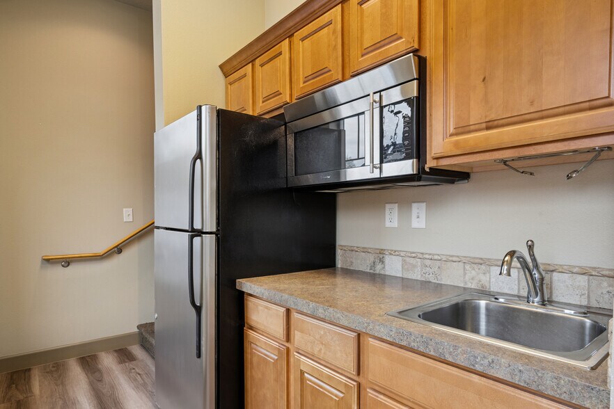 More Photos Of 1093 E Iron Eagle Dr, Eagle Medical For Lease