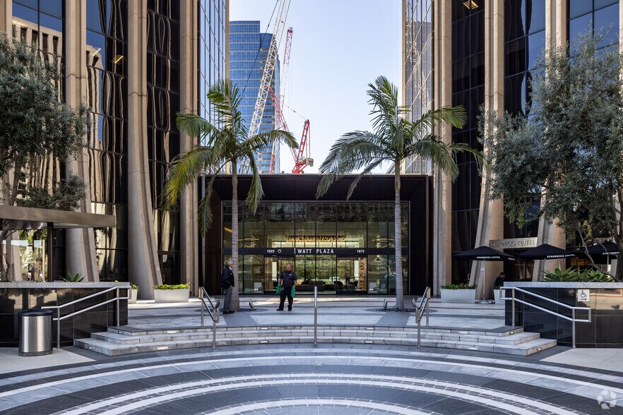 More Photos Of 1925 Century Park E, Los Angeles Office For Lease