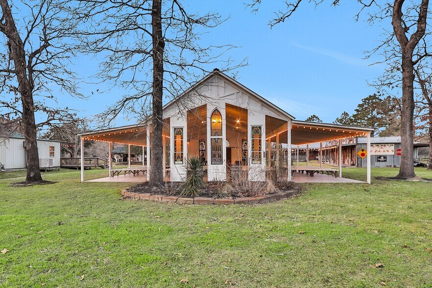 More Photos Of Wedding Venue, Conroe Lodge Meeting Hall For Sale