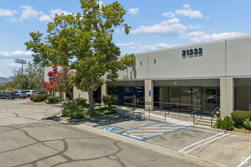 More Photos Of 31304-31348 Via Colinas, Westlake Village Unknown For Lease