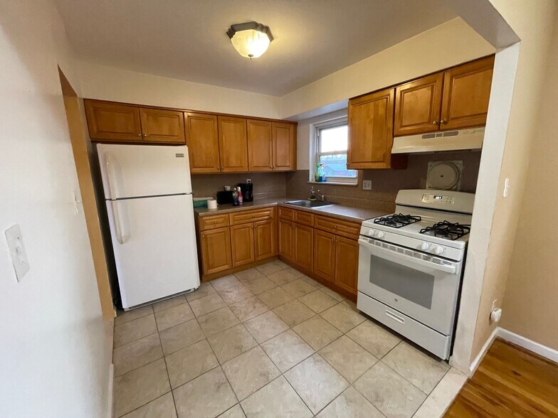 More Photos Of 34-03 42nd St, Long Island City Apartments For Sale