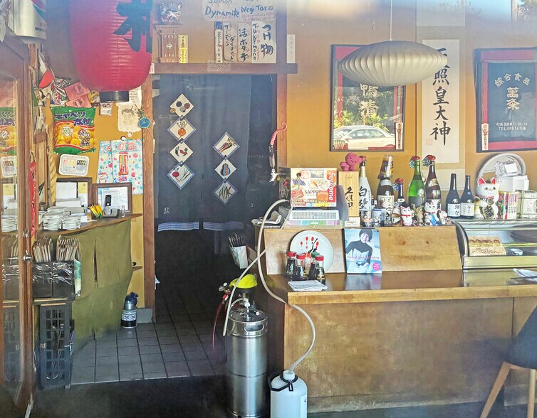 More Photos Of , Cotati General Retail For Sale