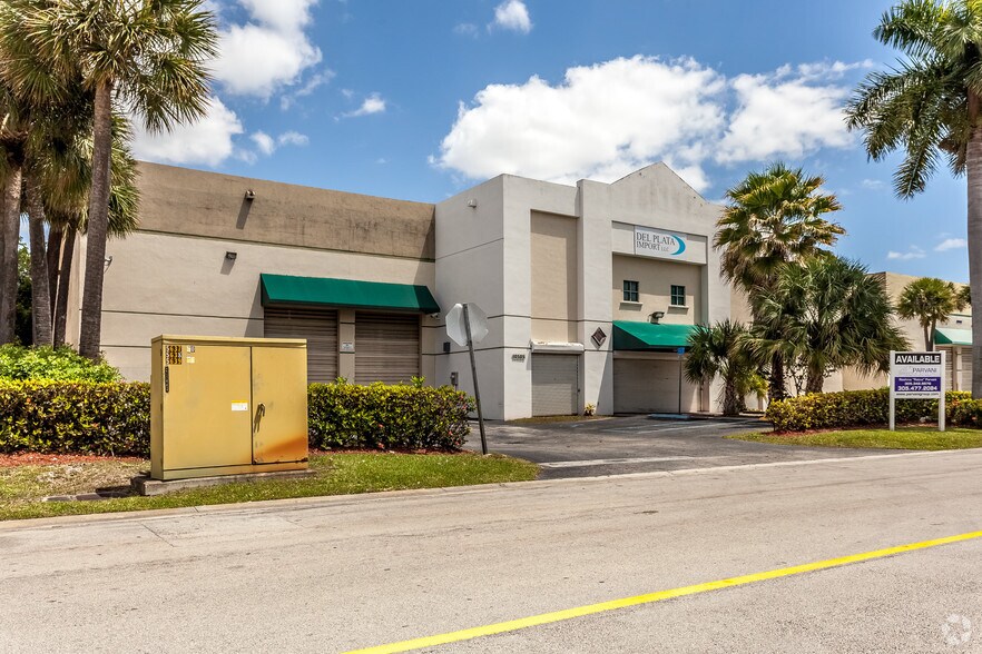 More Photos Of 10505 NW 29th Ter, Miami Warehouse For Lease