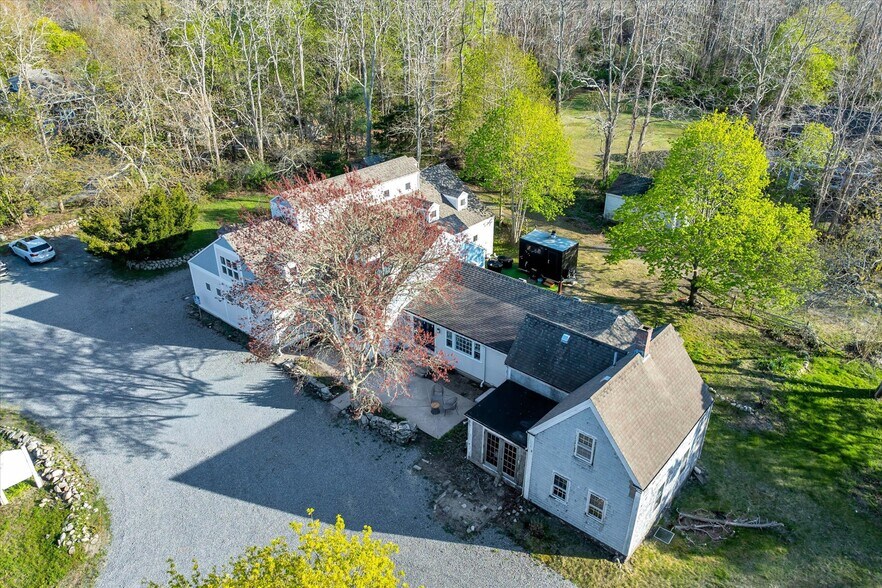 More Photos Of 1049 Main St, West Barnstable Medical For Sale
