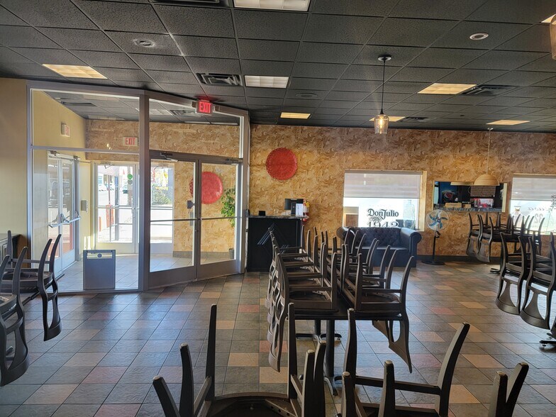 More Photos Of 186 N Grand Ave, Nogales Restaurant For Lease